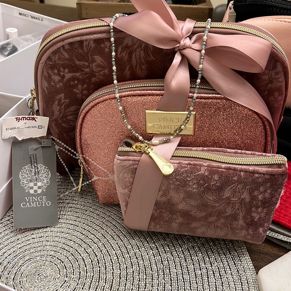 NWT Velour Vince camuto trip make up bag set